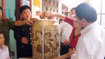 Tình tiến, tình tiền 