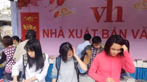 Nhiều đơn vị đạt doanh thu khủng trong "Phố Sách Xuân"