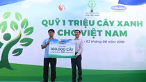 Vinamilk trồng 100.000 cây xanh tại Bắc Cạn 