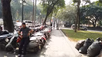 3 điểm trông xe quanh hồ Gươm bị phạt hơn 60 triệu đồng