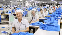 Người lao động phấn khởi trở lại công việc sau Tết