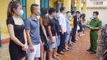  22 nam, nữ tụ tập hát karaoke trong mùa dịch COVID-19