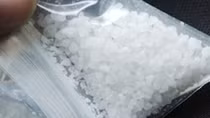 Tạm giữ 2 đối tượng tàng trữ hơn 11 kg ma túy