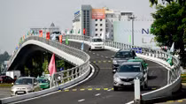 Cầu đã thông, đường vẫn chưa thoáng