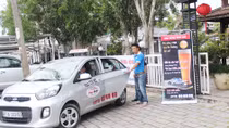 100 xe taxi tham gia chương trình chở khách về nhà miễn phí