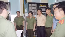 Kiểm tra, đánh giá hệ thống bộ đàm tại Công an tỉnh Hưng Yên