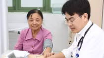 Mắc bệnh nặng do ăn quá nhiều muối