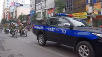 Tổ chức tuyên truyền pháp luật về an toàn giao thông, vũ khí, vật liệu nổ 