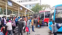 Bến Mỹ Đình "vỡ trận" do tài xế phản đối việc chuyển tuyến