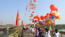 Nhớ câu hò trên bến Hiền Lương