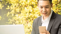 Cài App dễ dàng, khách hàng doanh nghiệp nhận muôn vàn ưu đãi từ BAC A BANK