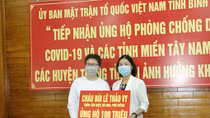 Hai HS ở Bình Phước đập heo đất ủng hộ 200 triệu đồng phòng chống COVID-19