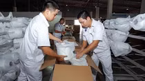 VNPOLY xuất bán sợi DTY để sản xuất khẩu trang y tế phòng chống dịch