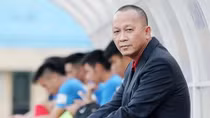 Gánh nặng trên vai bầu Hùng