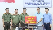 Công an các đơn vị, địa phương ủng hộ đồng bào miền Trung 