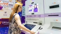 Thói quen giao dịch ngân hàng của người trẻ thay đổi như thế nào
