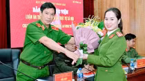 Lấy hạnh phúc nhân dân làm lẽ sống của mình