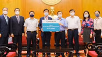 Hana Bank ủng hộ 6 tỷ đồng vào Quỹ vaccine phòng, chống COVID-19 