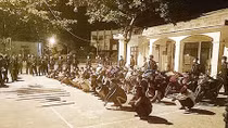 Cảnh sát cơ động ngăn chặn 30 thanh niên chuẩn bị gây án