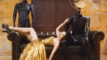 Giấc mộng showbiz của những “hot girl kém tài”
