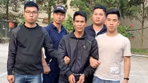 Thực hiện hành vi đồi bại với phụ nữ, chuẩn bị vượt biên thì bị "tóm"