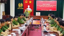 Công an Hà Giang quyên góp ủng hộ đồng bào miền Trung khắc phục hậu quả mưa lũ