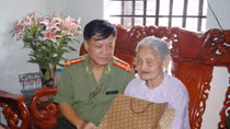 Công an Hà Nam nặng lòng với công tác đền ơn, đáp nghĩa