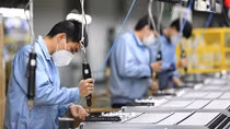 Thực hiện đồng bộ nhiều giải pháp hỗ trợ người lao động bị mất việc