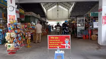 Chợ dân sinh quyết tâm vượt sóng COVID