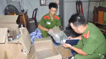 2 thanh niên thuê phòng trọ chứa cỏ Mỹ xé lẻ bán cho dân chơi