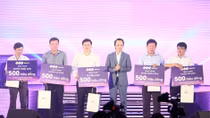 FLC ủng hộ đồng bào lũ lụt Thanh Hóa 2,5 tỷ đồng thông qua “Đêm tự tình”