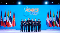 Thủ tướng kết thúc chuyến tham dự Hội nghị ACMECS 8 và CLMV 9