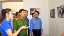Triển lãm ảnh về tệ nạn và tội phạm ma tuý trong thanh thiếu niên