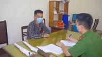 Bắt giữ đối tượng vận chuyển trái phép súng tự chế