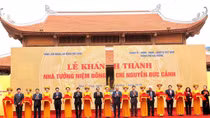 Thủ tướng Nguyễn Xuân Phúc cắt băng khánh thành Nhà tưởng niệm đồng chí Nguyễn Đức Cảnh