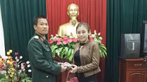 Trung úy Quân đội và lực lượng Công an dũng cảm bắt 2 tên cướp