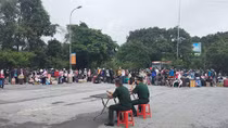 Tiếp nhận lưu học sinh Lào trở lại học tập