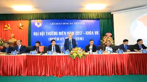 Khi người cũ “điểm huyệt” Liên đoàn