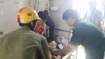 Mâu thuẫn với chồng, vợ ăn lá ngón quyên sinh