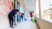 Xem xét cho học sinh đi học trở lại vào đầu tháng 3