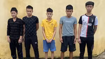  5 đối tượng dùng hung khí nguy hiểm gây rối trật tự công cộng