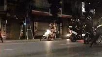 6 học sinh Hà Nội đua xe máy trong đêm
