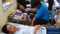 370 tình nguyện viên hiến máu cứu người 