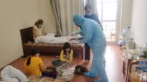 Những người "giấu mặt" trong khu cách ly