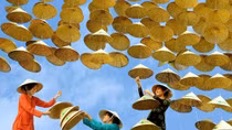 Chiếc nón Huế nào cho nhà thiết kế?