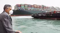 Cuộc khủng hoảng kênh đào Suez và câu chuyện nước lớn