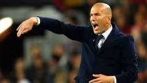 Liên đoàn bóng đá Pháp chờ Zidane 