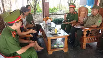 Bốn cùng với nhân dân, góp phần chuyển hóa địa bàn