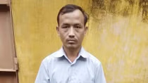 Thầy giáo ghen tuông, đâm vợ rồi vào rừng cố thủ