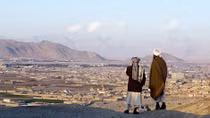 Hàng loạt nhân viên cảnh sát Afghanistan dính bẫy "trai đẹp" do Taliban cài cắm